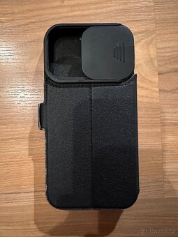 Flipové pouzdro na iPhone 14Pro - 4