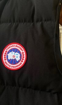 PRODÁM CANADA GOOSE VESTU - 4