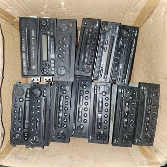 CD CHANGERY NAVIGACNI JEDNOTKY AUTORADIA - 4