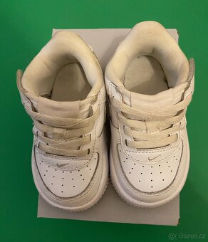 Dětské bílé tenisky Nike air - 4
