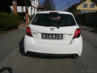 Toyota Yaris rok 2015 5 dv. - 4