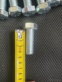 Spojovaci materiál - 4
