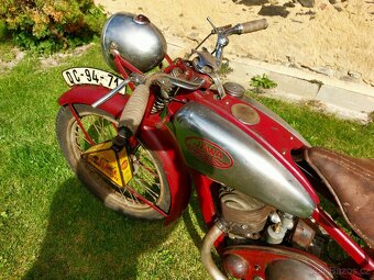 Jawa 250 Special / příplatkové nožní řazení/ plechovka Shell - 4
