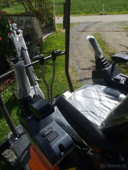 LeiTe LT 1012 minibagr Kubota D722 joysticky - 4