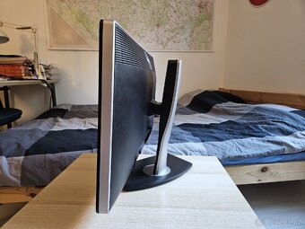 Monitor Dell Ultrasharp U2412M 24" LCD - 4