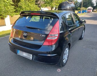 Hyundai i30 1.4i 80kw Rok výroby 2009 - 4
