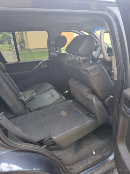 Nissan Pathfinder - 4