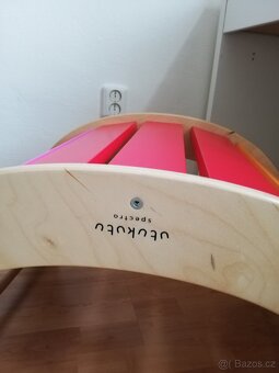 Dřevěná houpačka Utukutu Spectra s pusinkou - 4