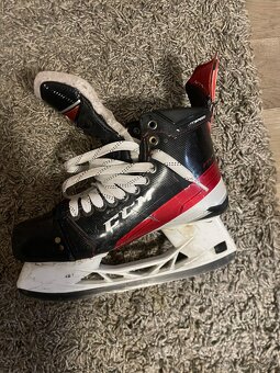 Hokejové Brusle ccm ftpro 4 - 4