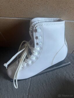 Dívčí brusle vel.34 - 4