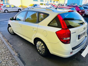 KIA CEED 1.6 i BENZÍN 6 RYCHLOSTÍ 97 800 Km - 4