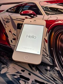 iPhone 4S - 4