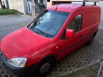 Opel Combo, 1.4 benzin, 66kW, dvoumístný s boudou - 4