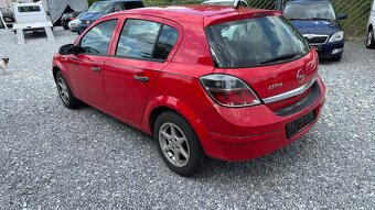 Opel Astra H 1.4i 66kw 2009 - 4