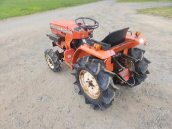 JAPONSKÝ MALOTRAKTOR HINOMOTO C144 4X4 - 4