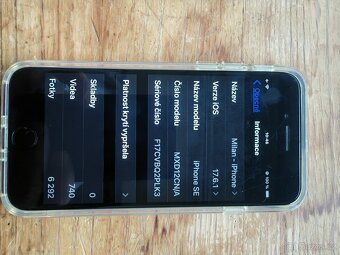 Iphone SE 2020 (128GB) bílý - 4