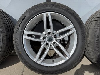 Mercedes E350 CDI kola 17"pneu 225/55-17 letni - 4