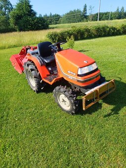 Prodám malotraktor Kubota s mulčovačem - 4