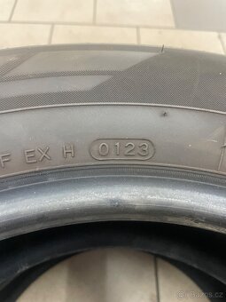 225/60 17 zánovní letní Hankook - 4