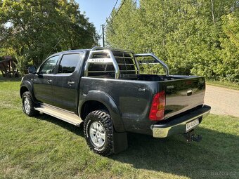 Toyota Hilux 2.5 D-4D 145 City - 4