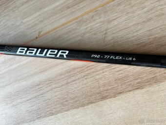 Nová Hokejka Bauer Vapor FLYLITE, 77 Flex, Zahnutí P92, Levá - 4
