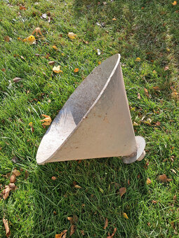 Včelařské potřeby – cedník, nádoby, atd. - 4