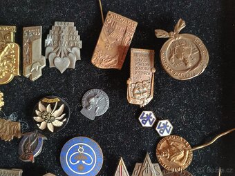 Staré odznaky - 4