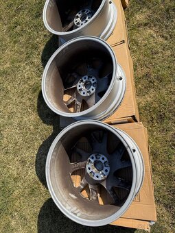 Originál Alu kola 5x112 r18 - 4