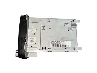 Original autorádio RCD510 1K0035195AA VW Tiguan 5N r.v. 2008 - 4