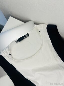Moschino šaty - 4