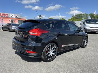 Ford Focus ST 2,0 184KW,Kůže,KeyFree,Recaro,Xenon,Winterpake - 4
