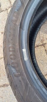 Goodyear 215 45 r18 - 4