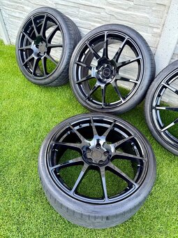 Revo kola RF020 Gloss Black 5x112 ET45 - 4