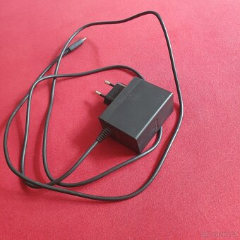 Nintendo Switch - V2 - 4