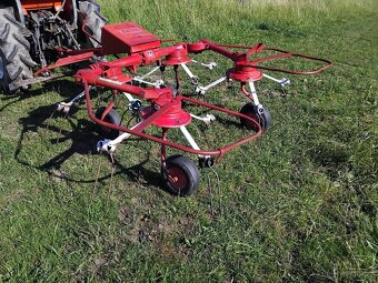 Prodám 4 rotorový obraceč Deutz-Fahr - 4
