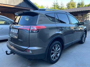 TOYOTA RAV4 2.0D D4D 105 KW,1.MAJ.MANUÁL,TAŽNÉ,NAVI,KAMERA - 4