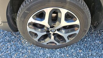 RENAULT CAPTUR 1,2 TCe 87 kW - 4