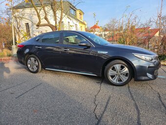 Kia Optima Hybrid - 4