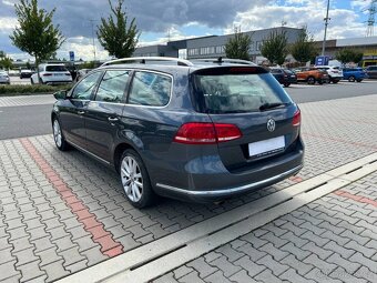 Volkswagen Passat 2.0 TDi 125kw 4x4 DSG NAVI - 4