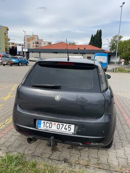 Fiat Grande Punto 2007 - 4