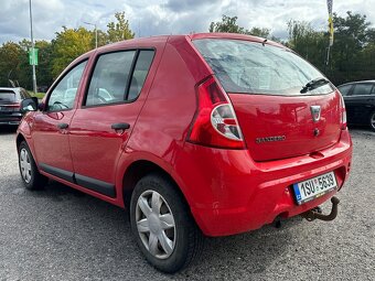 Dacia Sandero 2011 - 4