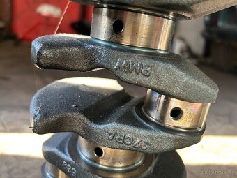 Kliková hřídel 320d 100kw 204d1 - 4
