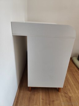 Přebalovací pult - 4