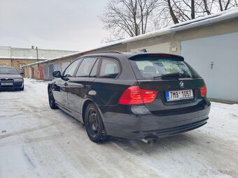 BMW 320i - 4