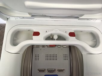 Pračka parní Electrolux vrchem plněná - 4