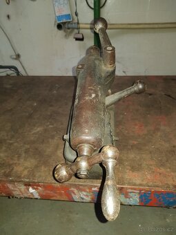 KONIK - 4