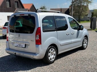 Peugeot Partner Tepee 1.6i 2011 bez koroze/2x kola - 4