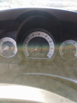 Kia Ceed - 4