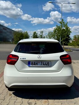 Mercedes A180 | Apple CarPlay | LED | po servisu - 4