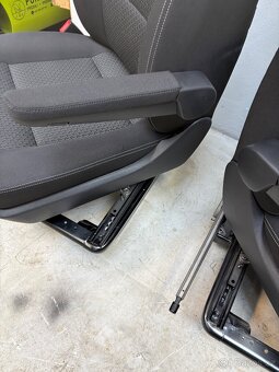 Sedadla Otočné Vw California T6 přední Výborný stav - 4
